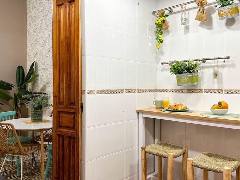 Apartament Aires Bohemios En Pleno Centro. Alicante Zewnętrze zdjęcie